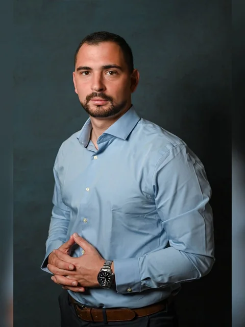 Raidel Castro, agente de R&F Insurance Solutions